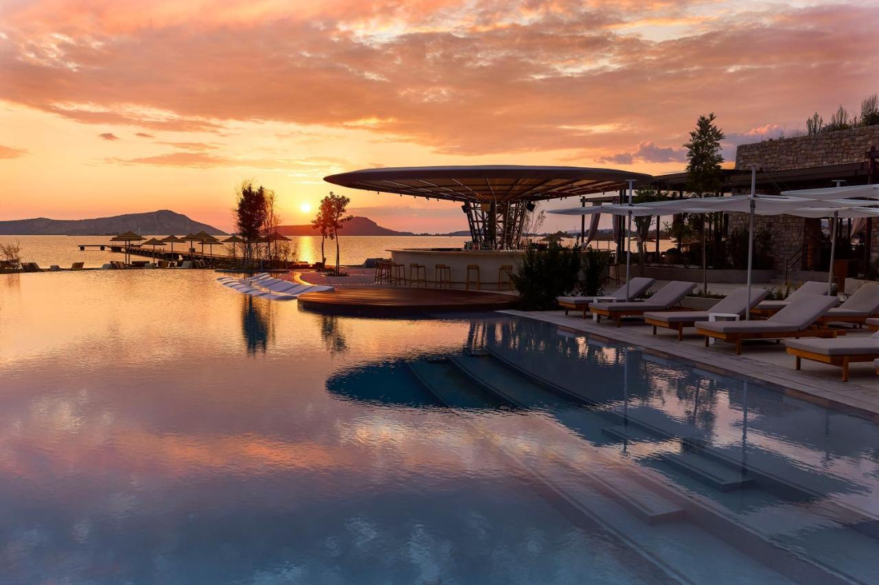 W Costa Navarino (Adults Only) ไปโลส ภายนอก รูปภาพ