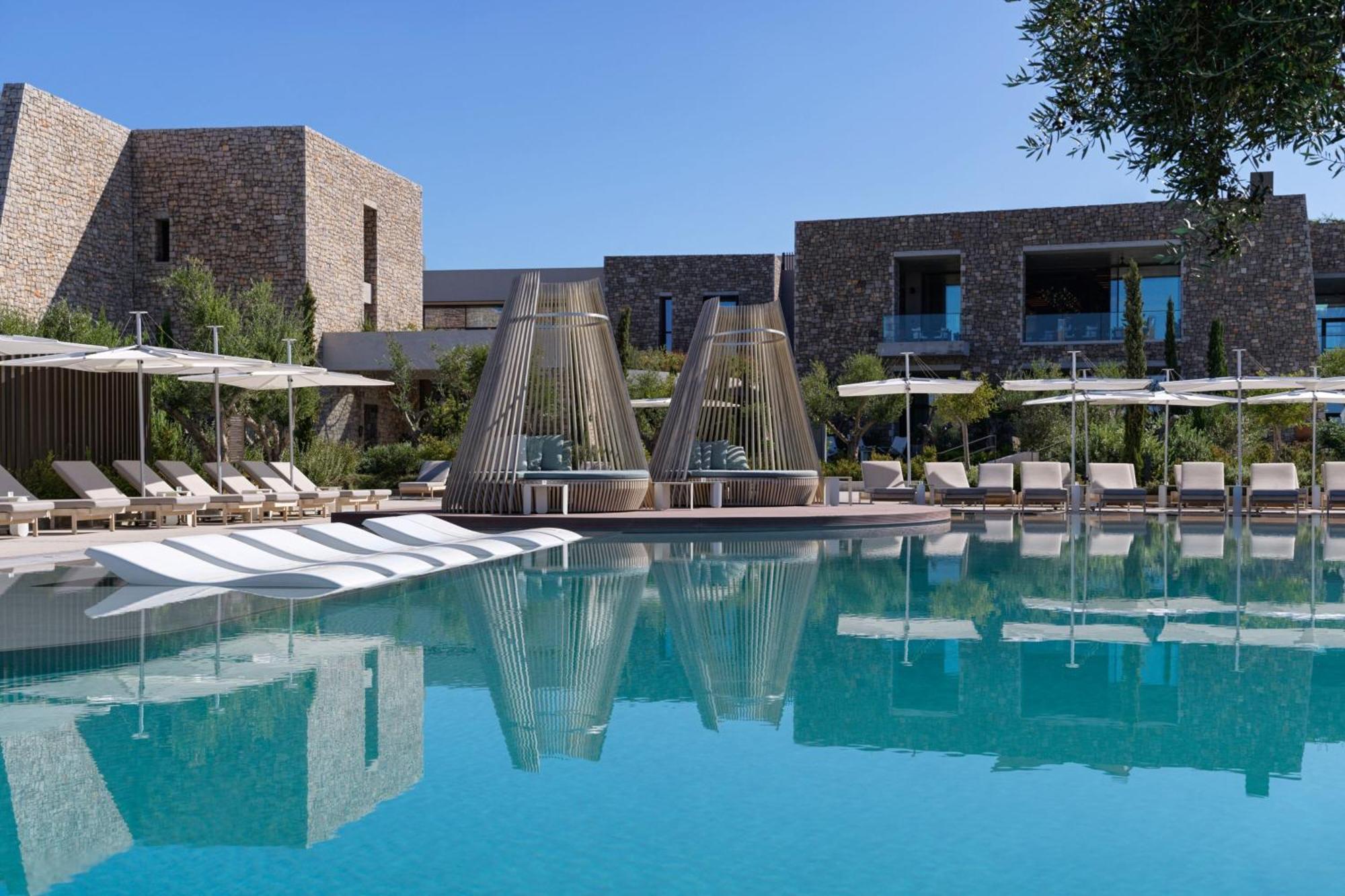 W Costa Navarino (Adults Only) ไปโลส ภายนอก รูปภาพ